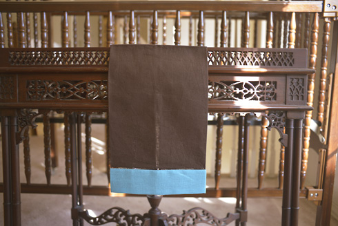 Multicolored Fondue Fudge & Capri colored Hemstitch Guest Towels - Click Image to Close